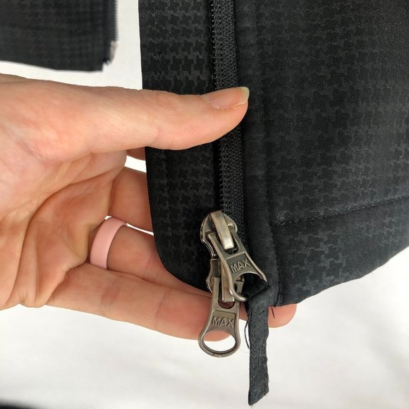 Free Tech Women's Size Medium Rich Black Print Jacket Hood Full Zip Long Sleeves - Picture 9 of 13